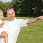 なんでパパも子供と一緒に裸なの（笑）ママがいないときのパパと子供の1日